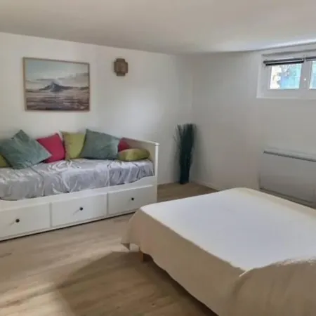 De La Plage, Front De Mer, Juno Holiday home *